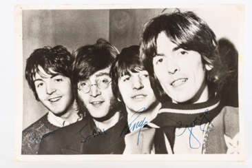 Foto der Beatles mit allen 4 Autogrammen