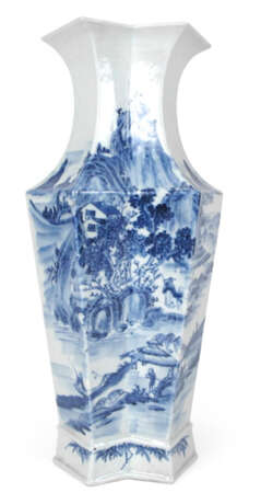 VASE, BLAU-WEISS, CHINA, - photo 1