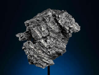 ABSTRACT SCULPTURE FROM OUTER SPACE — DRONINO METEORITE