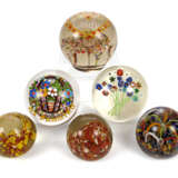 6 PAPERWEIGHTS, BLUMEN, HERZ - photo 1