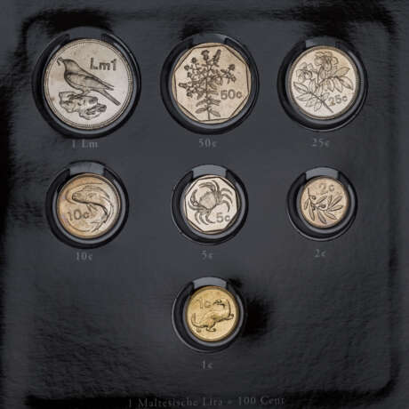 Blechbox voll mit diversen Kursmünzensätzen, - фото 5