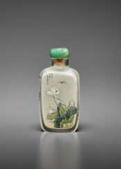 AN INSIDE-PAINTED CRYSTAL SNUFF BOTTLE