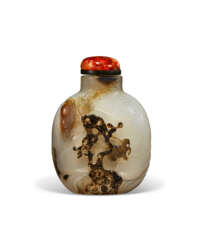 A CARVED CAMEO AGATE SNUFF BOTTLE