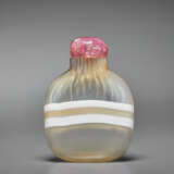 A BANDED AGATE SNUFF BOTTLE - photo 1