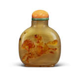 A CARVED CAMEO AGATE SNUFF BOTTLE - Foto 1
