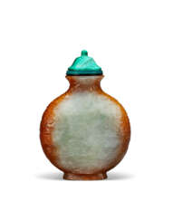 A RARE AND WELL-CARVED PALE GREY AND RUSSET JADEITE SNUFF BOTTLE