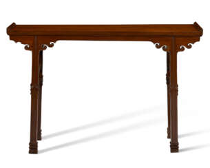 A TIELIMU RECESSED-LEG TABLE