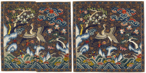A PAIR OF EMBROIDERED MIDNIGHT-BLUE SILK RANK BADGES OF WILD GEESE, BUZI - фото 1