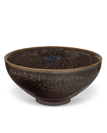 A SMALL `OIL SPOT` TEA BOWL - photo 1