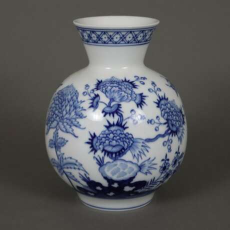 Vase - photo 1