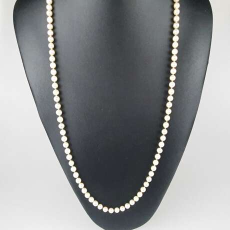 Perlenkette mit Goldschließe - photo 1