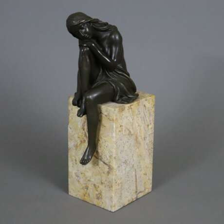 Bronzefigur "Träumende" - photo 1