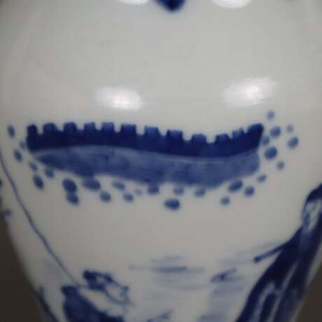 Blau-weiße Vase - photo 3