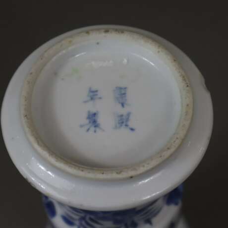 Kleine blau-weiße Vase - фото 4
