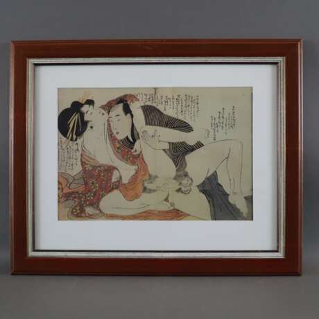 Kitagawa, Utamaro (1753-1806 japanischer Meister des klassischen japanischen Farbholzschnitts) -Blatt 1 aus dem "Kopfkissenbuch", Farboffsetdruck, Mittelfalz, ca.21x31cm, mit PP unter Glas gerahmt, Gesamtmaße ca.37,5x47cm - фото 2