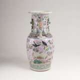 Kanton-Vase mit Blumen und Vögeln - Foto 1