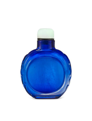 A CARVED BLUE GLASS SNUFF BOTTLE - photo 1
