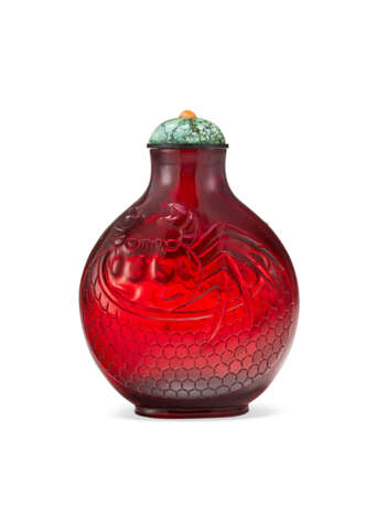 A CARVED RED GLASS SNUFF BOTTLE - photo 1