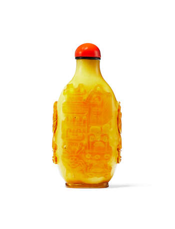 A PALE AMBER-OVERLAY YELLOW GLASS SNUFF BOTTLE - Foto 1