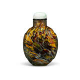 A MULTI-COLORED TRANSPARENT SANDWICHED GLASS SNUFF BOTTLE - photo 1
