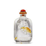 A CARVED CAMEO ROCK CRYSTAL SNUFF BOTTLE - photo 1