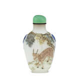 AN ENAMELED OPAQUE WHITE GLASS SNUFF BOTTLE - photo 1