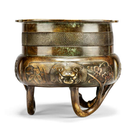A CHINESE BRONZE CENSER - фото 2