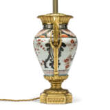 A FRENCH ORMOLU-MOUNTED JAPANESE IMARI VASE LAMP - фото 3