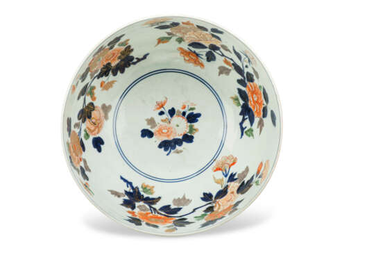 A JAPANESE IMARI LARGE BOWL - Foto 5