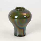 Kleine Vase mit grüner Glasur. - фото 1