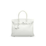 A WHITE EPSOM LEATHER BIRKIN 30 WITH PALLADIUM HARDWARE - фото 1