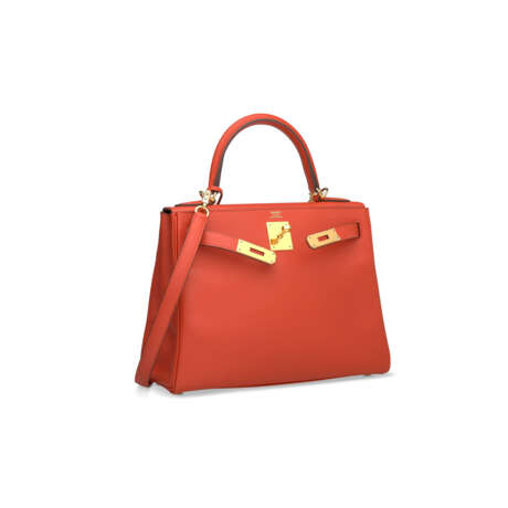 A ROUGE TOMATE EVERCOLOR LEATHER RETOURNÉ KELLY 28 WITH GOLD HARDWARE - photo 2