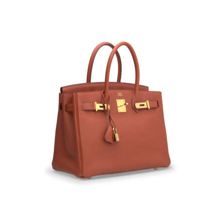 A BRIQUE TOGO LEATHER BIRKIN 30 WITH GOLD HARDWARE - фото 2