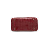A SHINY ROUGE H NILOTICUS CROCODILE BIRKIN 30 WITH GOLD HARDWARE - фото 4