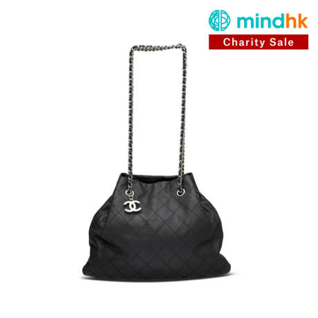 A BLACK QUILTED CALFSKIN LEATHER SMALL TOTE BAG WITH SILVER HARDWARE - photo 1