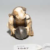 Netsuke von Yasuaki (Homei) - Foto 2