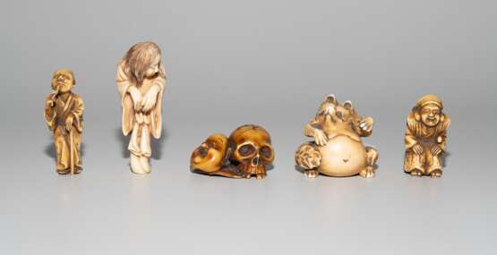 Lot: 5 Netsuke - Foto 2