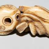 Lot: 4 Netsuke - фото 11