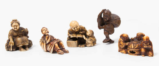 Lot 5 Netsuke - Foto 1