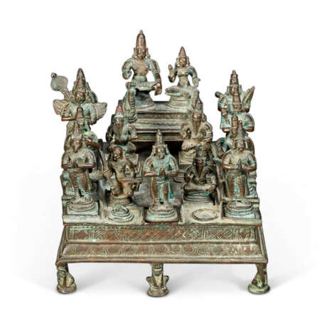 A RARE BRONZE GROUP OF VISHNU AND LAKSHMI WITH VARIOUS AVATARS AND ATTENDANTS - фото 1