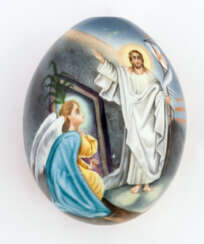 A RUSSIAN PORCELAIN EASTER EGG SHOWING THE RESURRECTION OF CHRIST