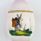 A LARGE PORCELAIN EASTER EGG SHOWING THE EASTER BUNNY - фото 1