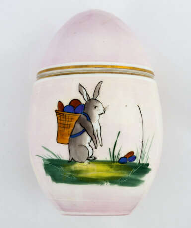 A LARGE PORCELAIN EASTER EGG SHOWING THE EASTER BUNNY - photo 1