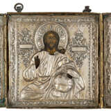 A LARGE RUSSIAN TRIPTYCH WITH SILVER OKLADS SHOWING THE DEESIS - Foto 1