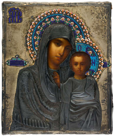 A RUSSIAN ICON WITH SILVER OKLAD AND CLOISONNE ENAMEL - Foto 1