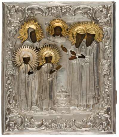 A RUSSIAN ICON WITH SILVER OKLAD SHOWING THE YAROSLAVL MIRACLE WORKERS AND PRINCES FEODOR, BASIL, KONSTANTIN, DAVID AND KONSTANTIN - фото 1
