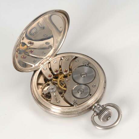 Silberne Taschenuhr in silbernem Uhrstä - photo 3