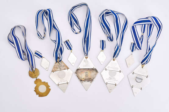 Mixed Lot of 5 Carnival Medals - фото 2