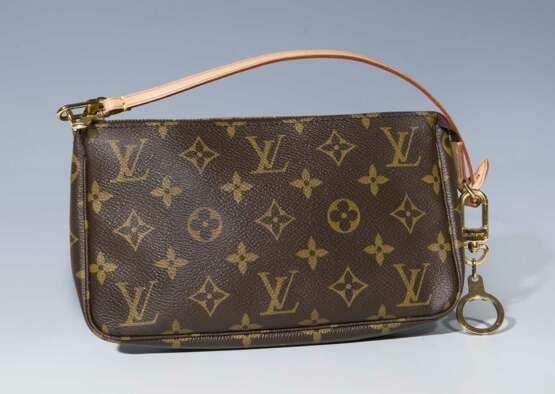 Louis Vuitton: Pochette Accessoires mit - фото 1