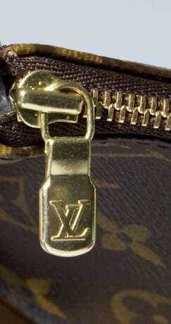 Louis Vuitton: Pochette Accessoires mit - фото 3